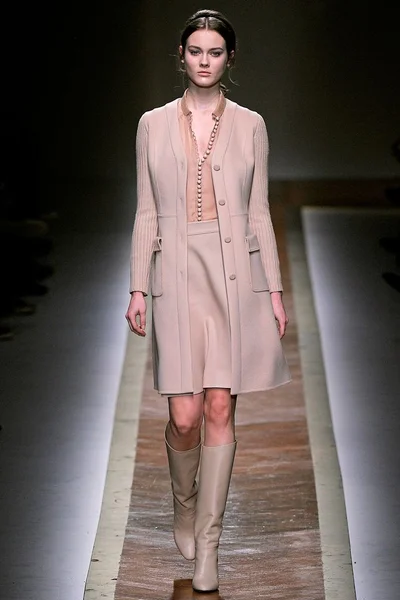 Look 2